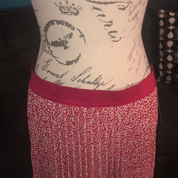 NWT Vince Camuto Pleated Maxi Skirt, Large - Picture 2 of 7